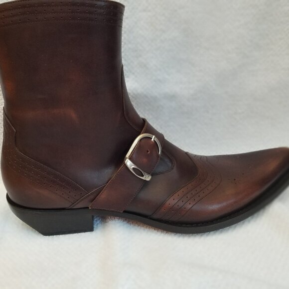 Exquisite pair of mens cowboy boots. Leather. New and unworn. - Picture 4 of 12